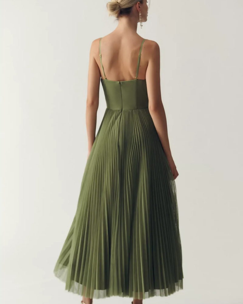 Noah | Pleated midi dress