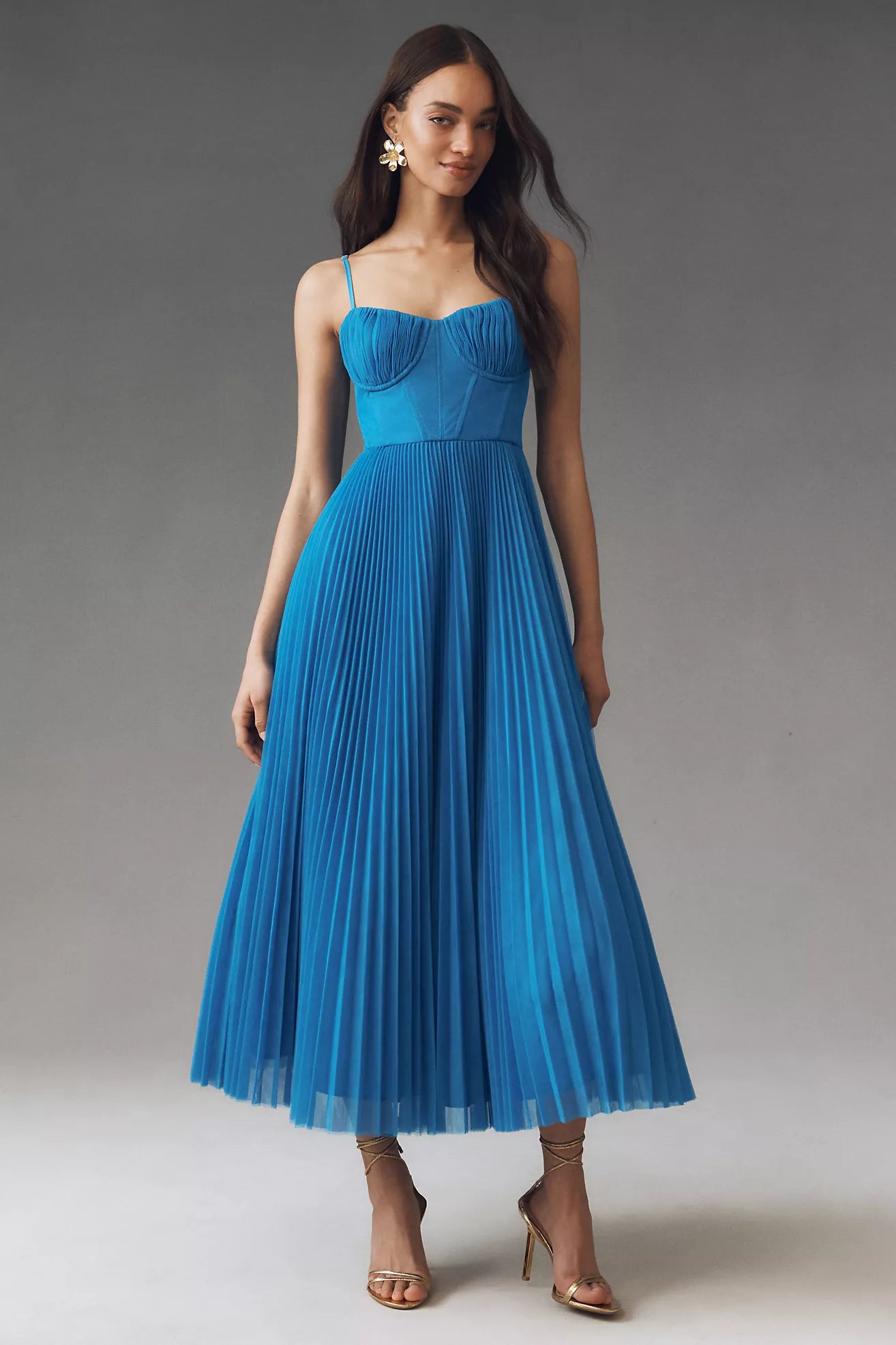 Noah | Pleated midi dress